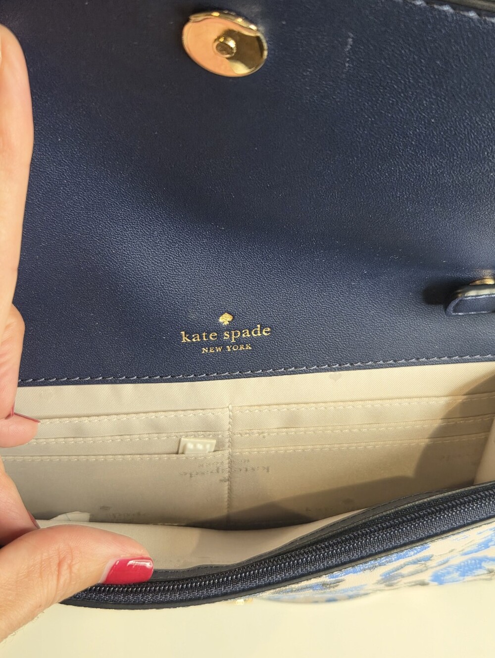 Kate Spade Crossbody Wallet - Picture 4 of 5